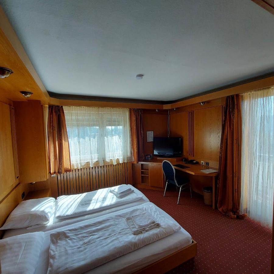 Hotel Tijda Штутгарт Экстерьер фото